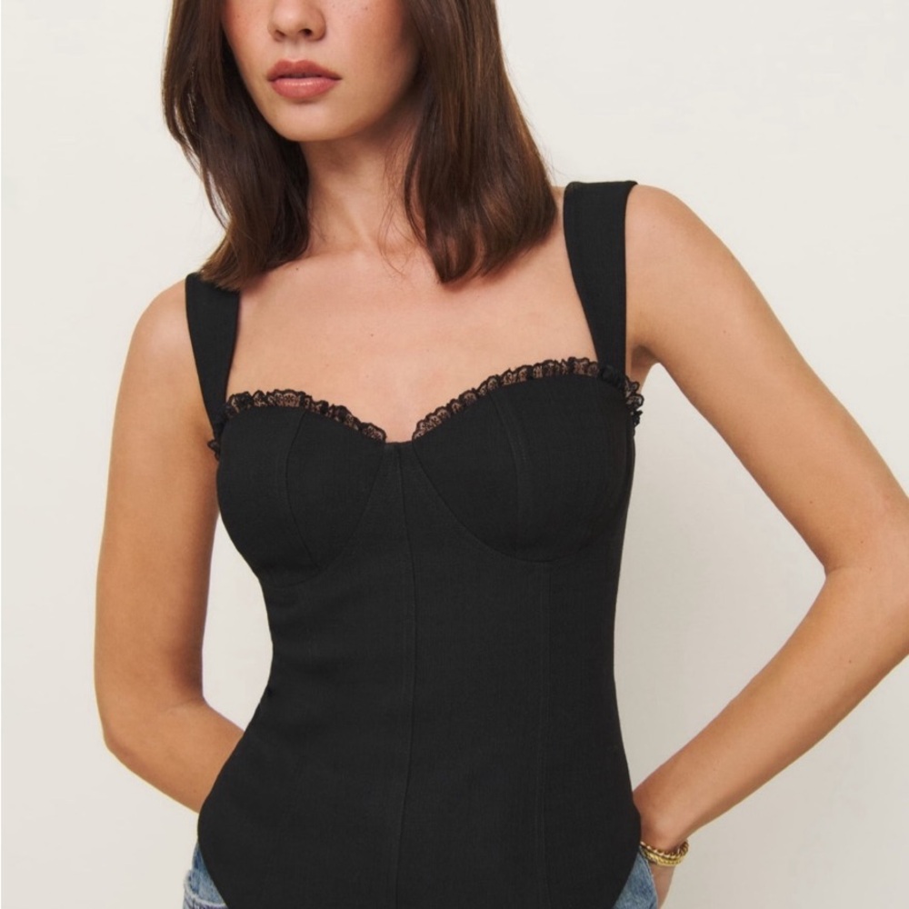 Reformation Alisa Black Top New with tag